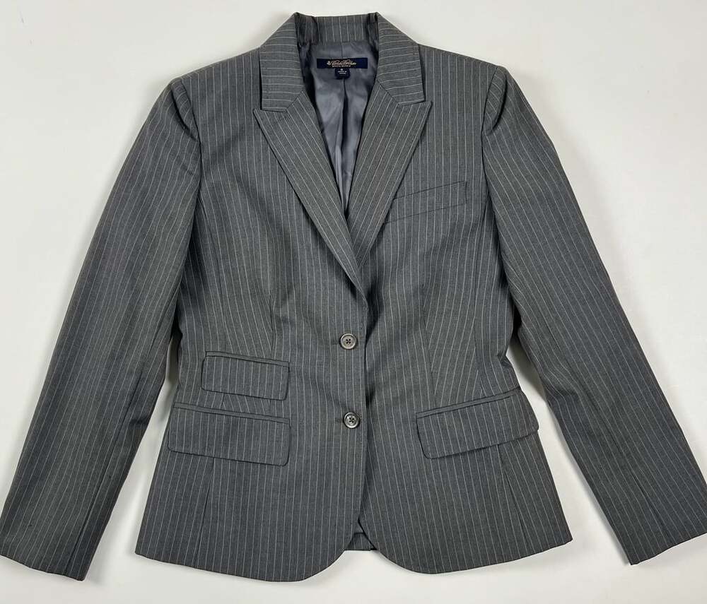 Brooks Brothers Gray Pinstripe Wool Peak Lapel Two Button Blazer Jacket Size 6